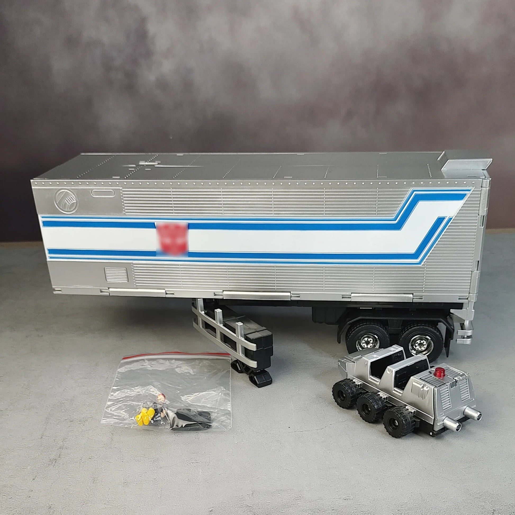 MP44 Optimus Prime KO Version Action Figure – G1 Masterpiece 3.0 Toy - Realgroupuae